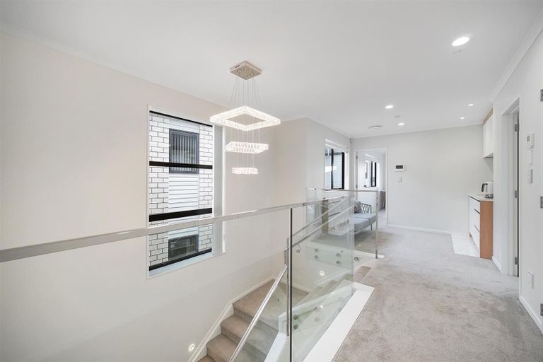 Photo of property in 47 Drumbuoy Drive, Flat Bush, Auckland, 2019