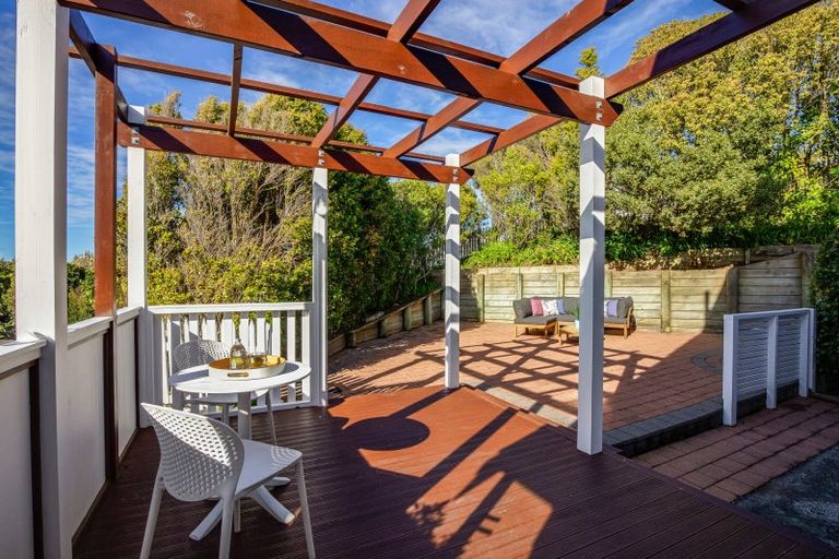 Photo of property in 1 Anaheim Place, Churton Park, Wellington, 6037