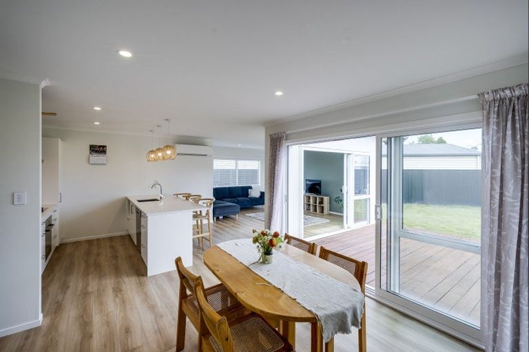 Photo of property in 10 Whariki Crescent, Flaxmere, Hastings, 4120