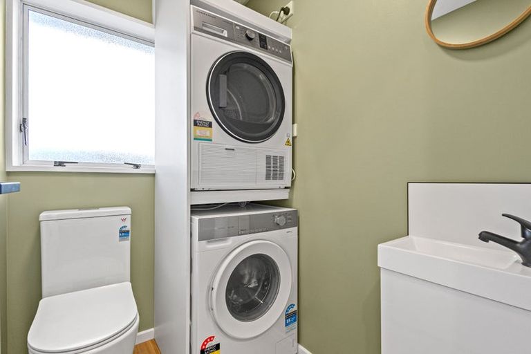 Photo of property in 30a Hooker Avenue, Bryndwr, Christchurch, 8053