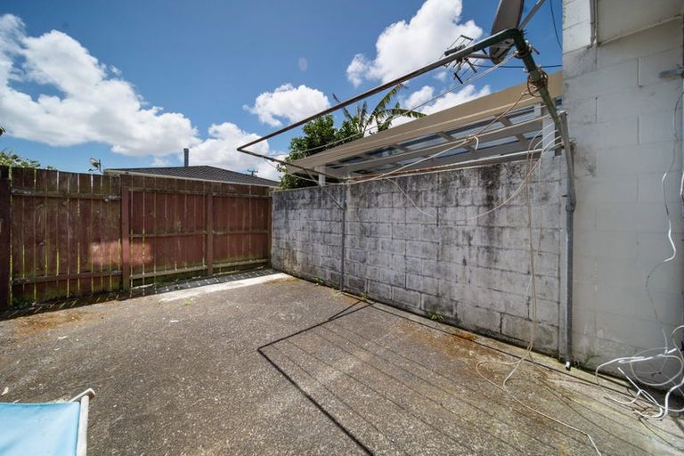 Photo of property in 2/45 Kenderdine Road, Papatoetoe, Auckland, 2025