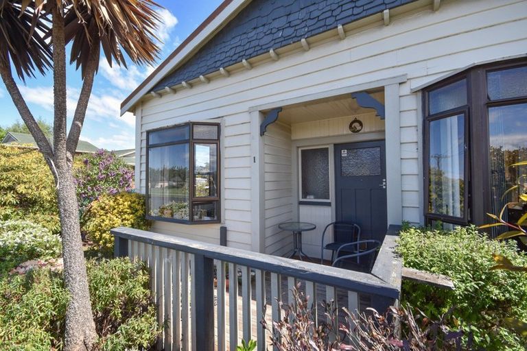 Photo of property in 1 Centre Street, Mosgiel, 9024