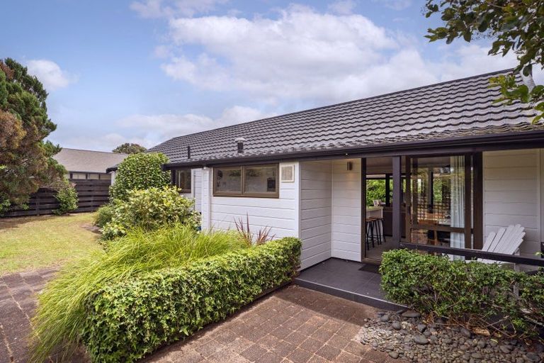 Photo of property in 17 Lowe Park Lane, Pauanui, Hikuai, 3579