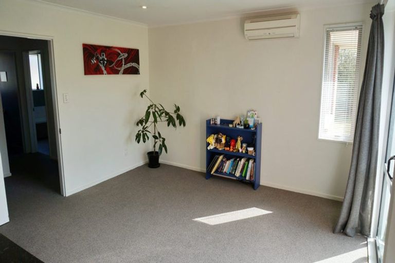 Photo of property in 48 Bayswater Crescent, Bromley, Christchurch, 8062