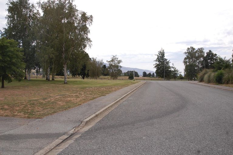 Photo of property in 27 Orient Street, Cromwell, 9310