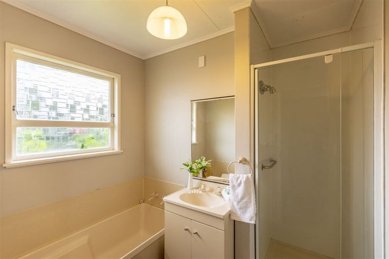 Photo of property in 10 Weathers Place, Taradale, Napier, 4112