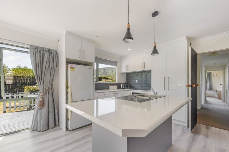 Photo of property in 8 Victoria Close, Picton, 7220