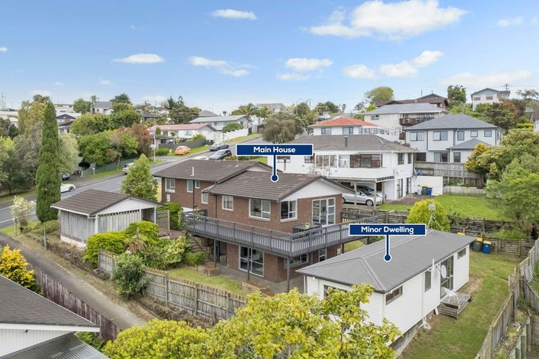 Photo of property in 20 Trias Road, Totara Vale, Auckland, 0629