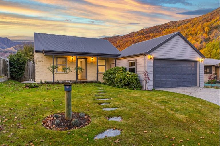 Photo of property in 27 Cornwall Street, Arrowtown, 9302