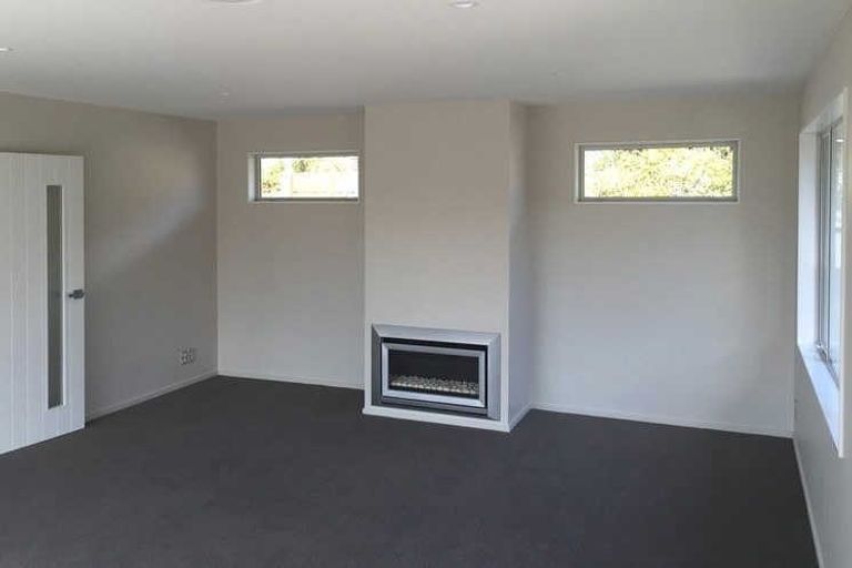 Photo of property in 32 Kenwyn Avenue, St Albans, Christchurch, 8052