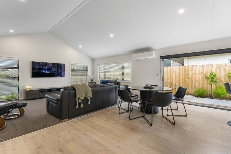 Photo of property in 47 Charles Crescent, Rainbow Point, Taupo, 3330