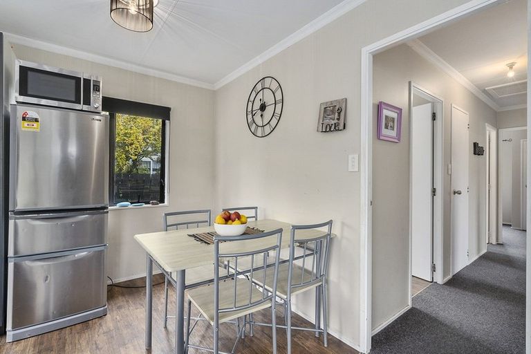 Photo of property in 3 Newton Place, Westbrook, Palmerston North, 4412