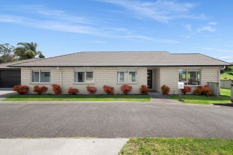 Photo of property in 8a Cannell Farm Drive, Te Puke, 3119