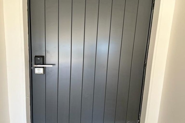 Photo of property in 3b Putiputi Way, Papakura, 2110