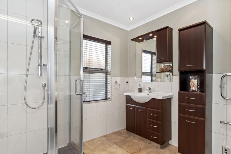 Photo of property in 31 Bucklands Crescent, Papamoa Beach, Papamoa, 3118