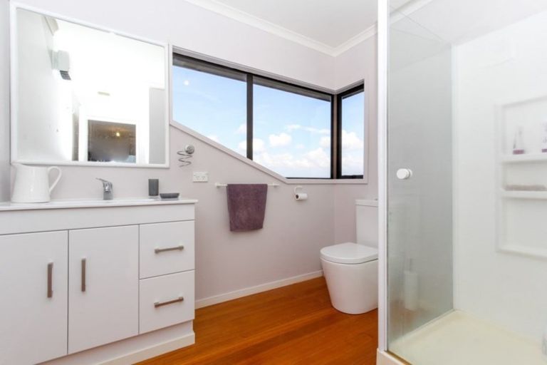 Photo of property in 7 Sandel Rise, Merrilands, New Plymouth, 4312