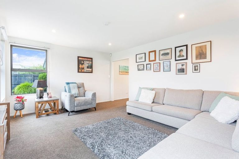 Photo of property in 13 Robert Might Road, Kumeu, 0810