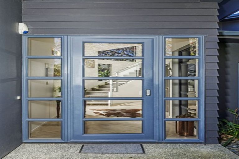 Photo of property in 15 Maire Road, Orewa, 0931