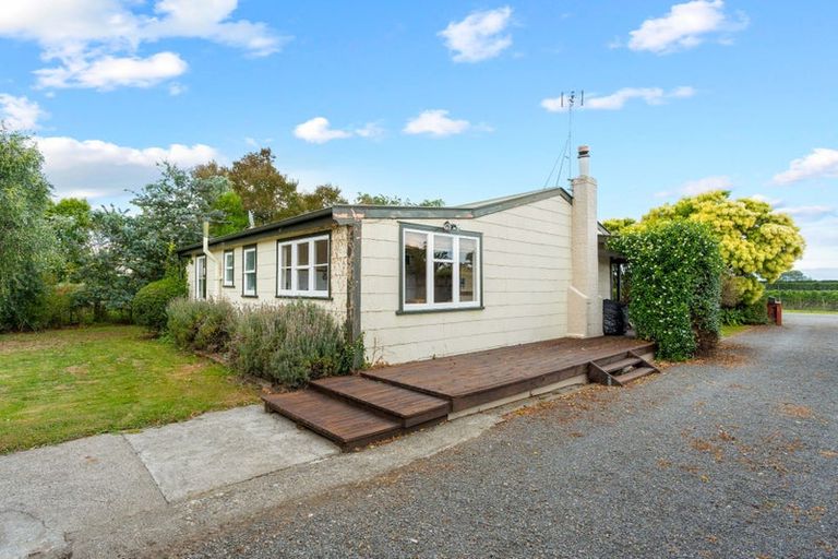 Photo of property in 52 Princess Street, Martinborough, 5711