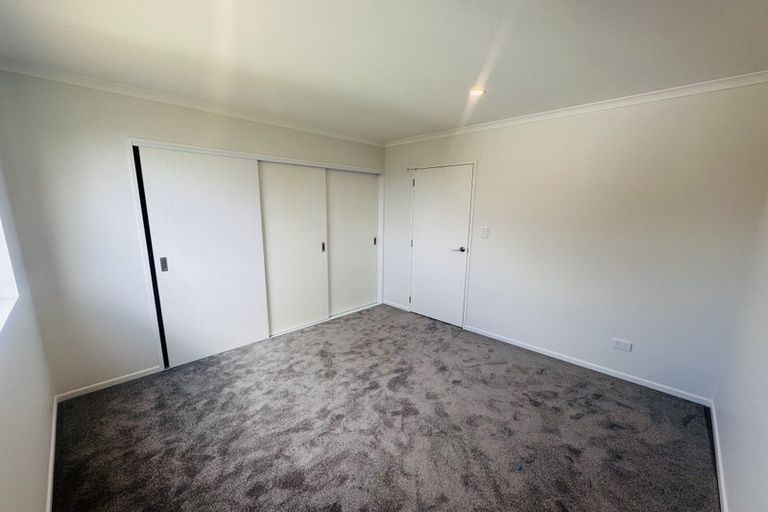 Photo of property in 6/29 Normandy Place, Henderson, Auckland, 0610