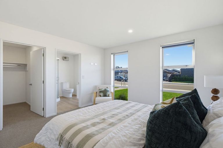 Photo of property in 39 Chambers Avenue, Woodend, 7610