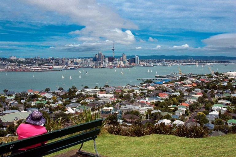 Photo of property in 54 Calliope Road, Devonport, Auckland, 0624