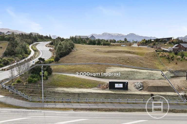 Photo of property in 2 Northburn Road, Wanaka, 9305
