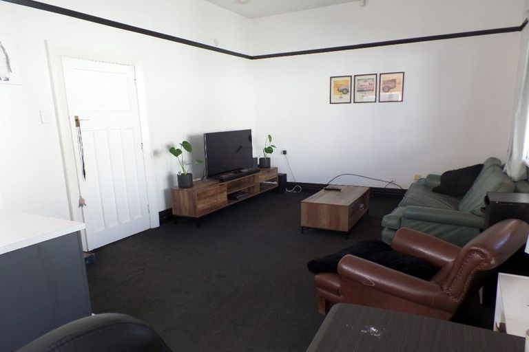 Photo of property in 7 Defoe Place, Waltham, Christchurch, 8023