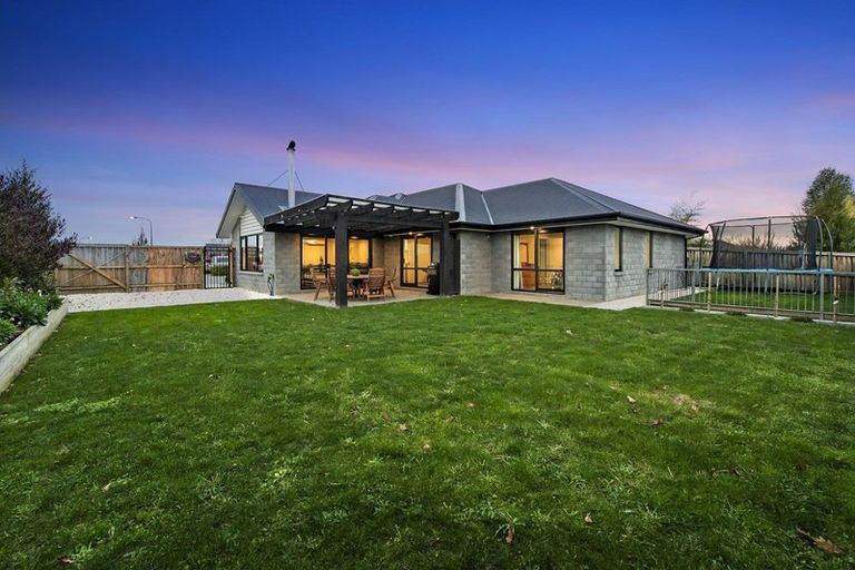 Photo of property in 31 Navy Loop, Rolleston, 7614