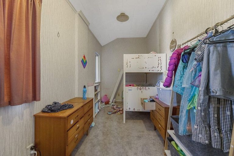 Photo of property in 20 Hargest Crescent, Saint Kilda, Dunedin, 9012