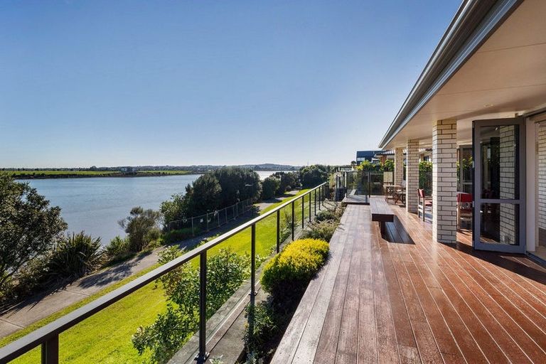 Photo of property in 6 Lees Cove, Karaka, Papakura, 2113