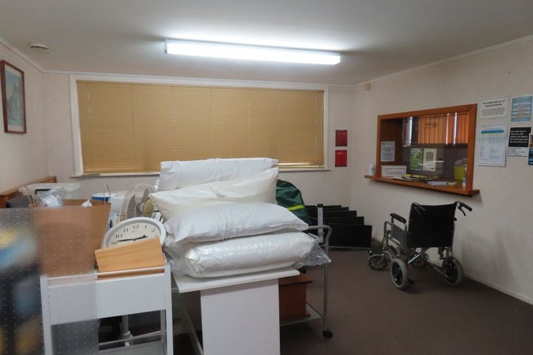 Photo of property in 58 Mclean Street, Woodville, 4920