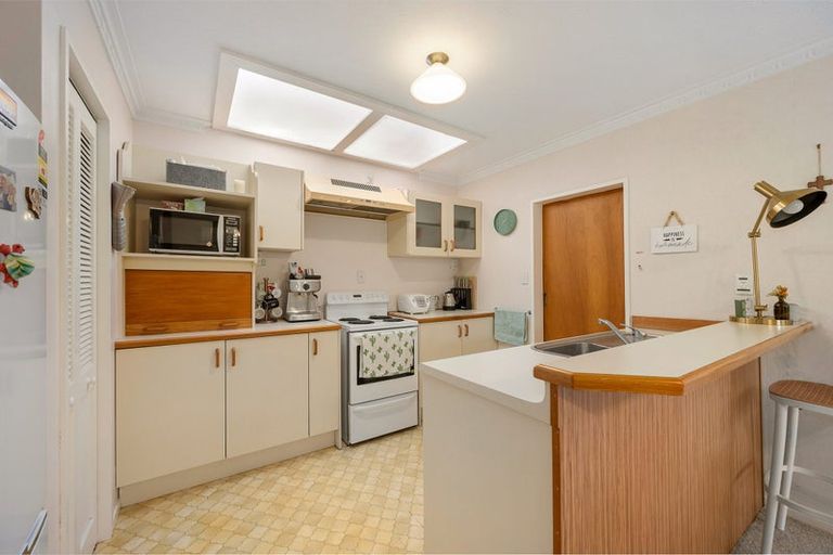 Photo of property in 282b Main Road, Tawa, Wellington, 5028