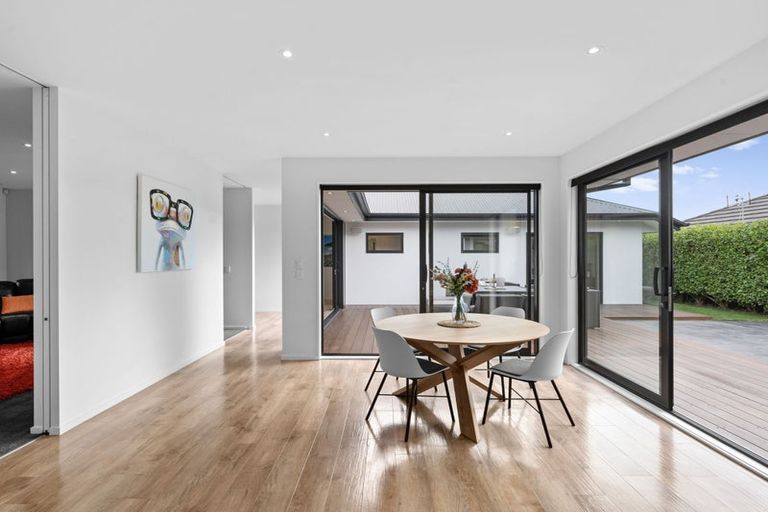 Photo of property in 2 Westburn Place, Prebbleton, 7604