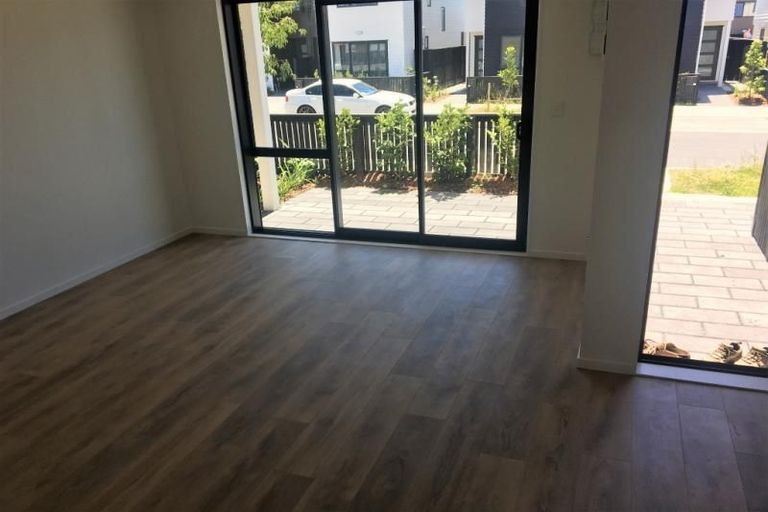 Photo of property in 46 Gecko Road, Hobsonville, Auckland, 0616