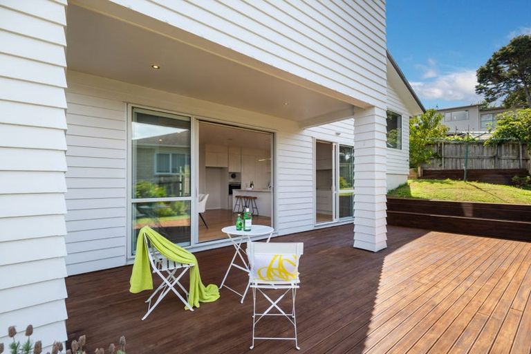 Photo of property in 116 Glendhu Road, Bayview, Auckland, 0629