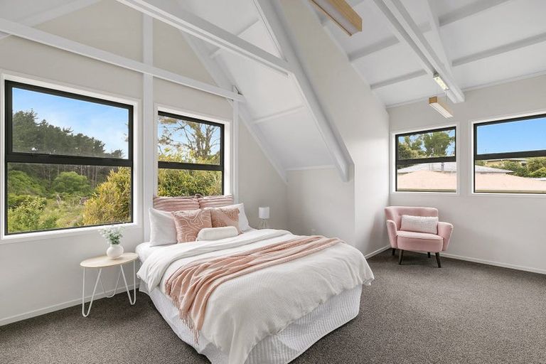 Photo of property in 25a York Place, Cannons Creek, Porirua, 5024