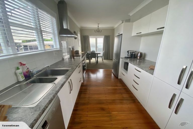 Photo of property in 15 Bernard Street, Avenues, Whangarei, 0110