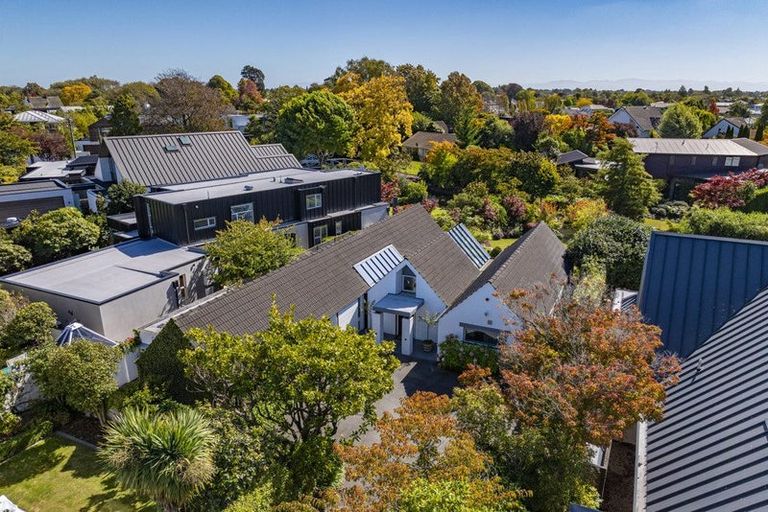 Photo of property in 31 Idris Road, Fendalton, Christchurch, 8052