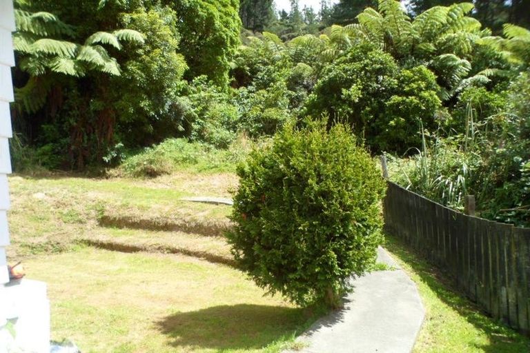 Photo of property in 22a Shackleton Grove, Stokes Valley, Lower Hutt, 5019