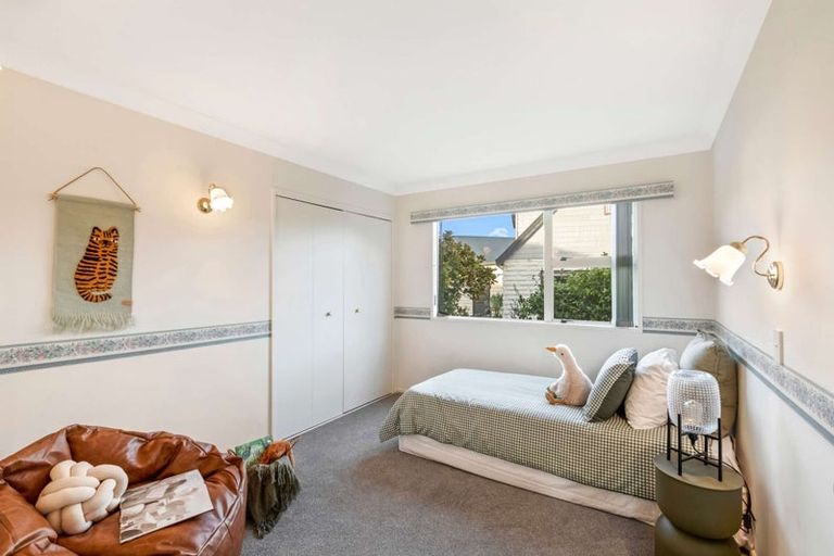 Photo of property in 43 Aotea Crescent, Gore, 9710