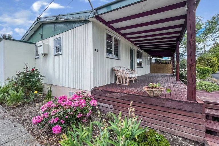 Photo of property in 24 Glenbrook Crescent, Twizel, 7901