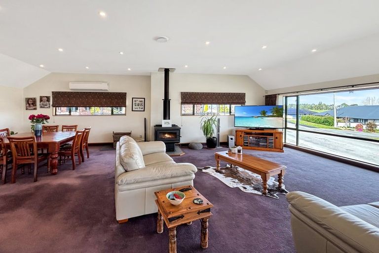Photo of property in 12 Grove Avenue, Weston, Oamaru, 9401