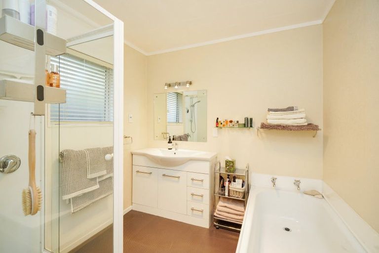 Photo of property in 115 Gladstone Terrace, Gladstone, Invercargill, 9810