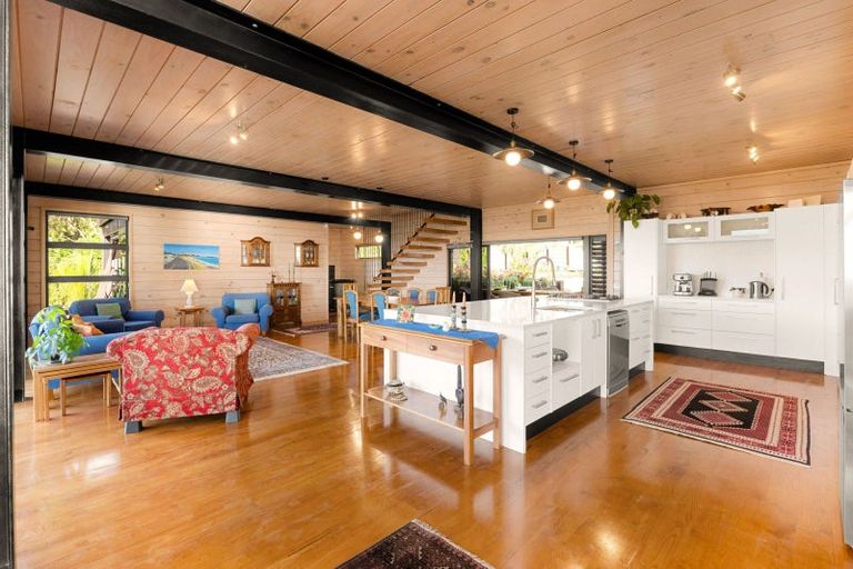 Photo of property in 8 Ngarimu Heights Row, Ngarimu Bay, Thames, 3575