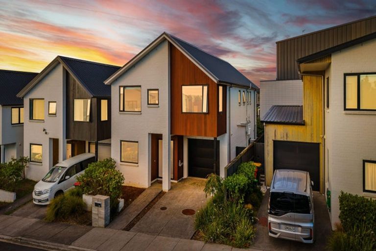 Photo of property in 3 Frances Bryers Road, Hobsonville, Auckland, 0616