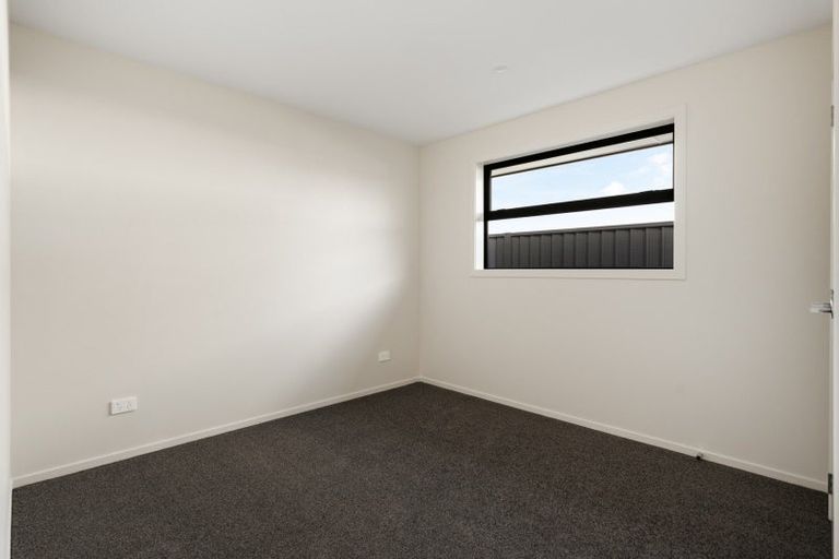 Photo of property in 39 Hammick Crescent, Pyes Pa, 3112