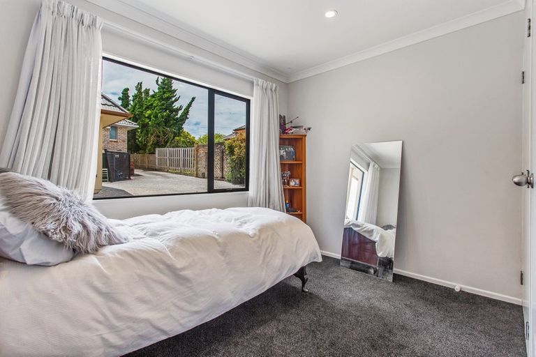 Photo of property in 22b Bleakhouse Road, Howick, Auckland, 2014