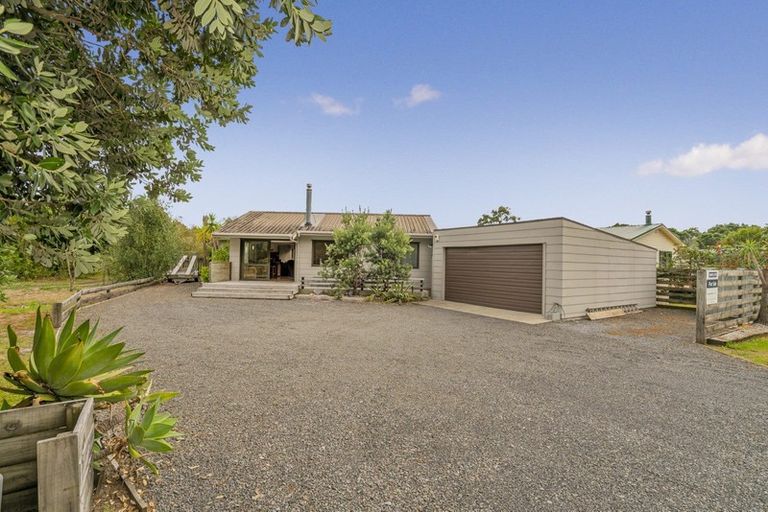 Photo of property in 222 Matarangi Drive, Matarangi, Whitianga, 3592