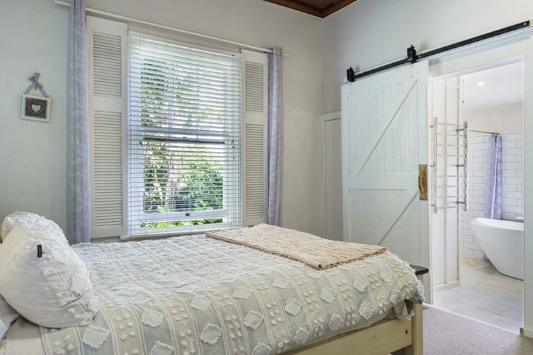 Photo of property in 1 Latham Street, Napier South, Napier, 4110